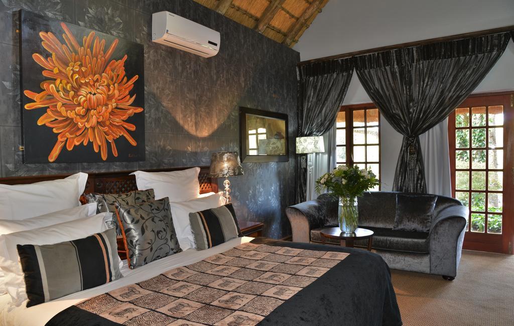 Valley Lodge & Spa Магалисбург Стая снимка