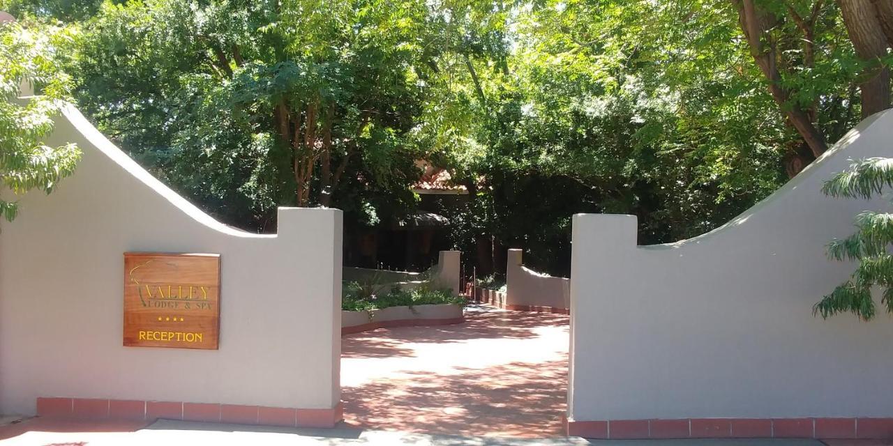 Valley Lodge & Spa Магалисбург Екстериор снимка