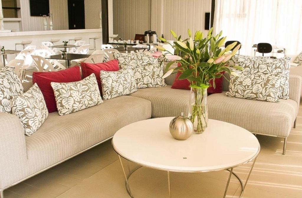 Valley Lodge & Spa Магалисбург Екстериор снимка